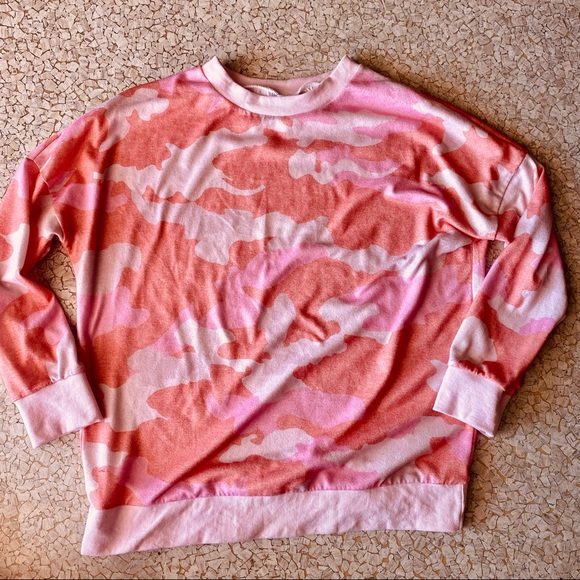 Ecowise Tops - Peach and baby pink leopard print Ecowise sweatshirt